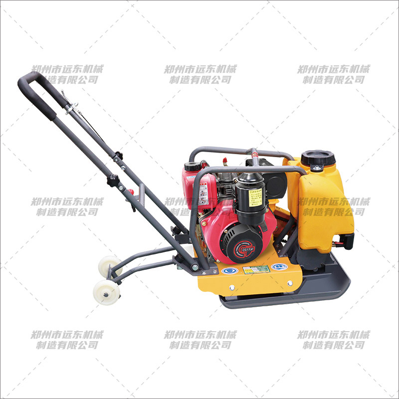 C90T型加重款柴油平板夯(图3) C90T型加重款柴油平板夯(图3)